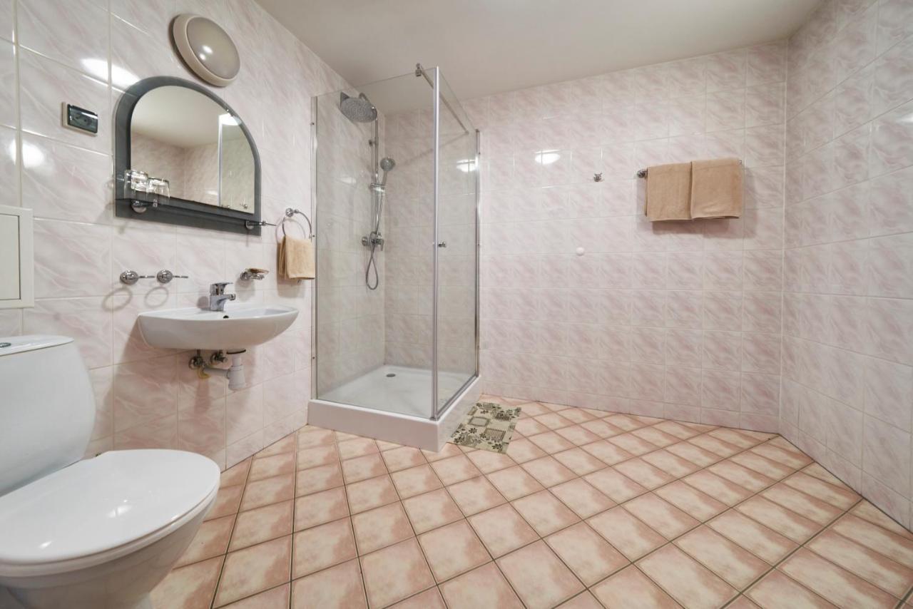 Hostel Relaks Ольштын Экстерьер фото